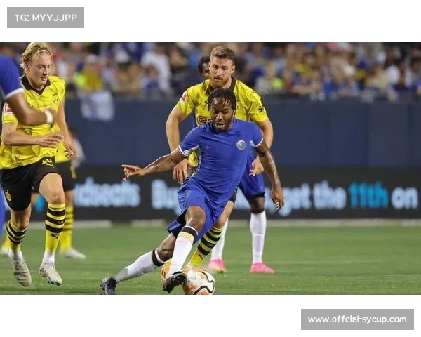 那不勒斯接触切尔西边锋斯特林，薪资结构成障碍